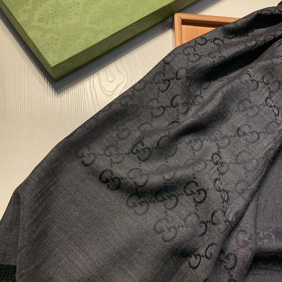 GUCCI best selling presbyopia long scarf - Picture 7 of 7